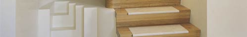 Scala speciale con pedate in marmo